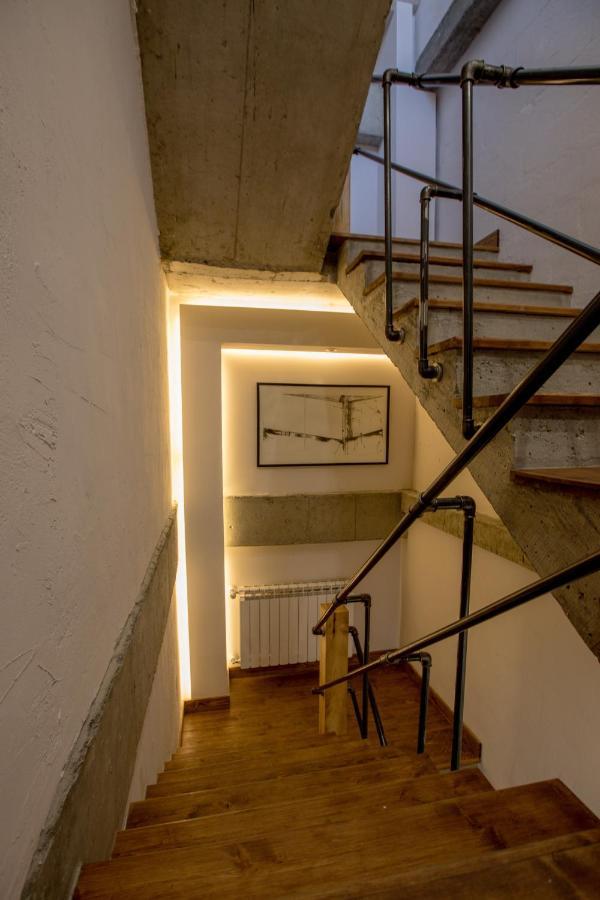 Hotelise I Blue-Poppy Apartment Erywań Zewnętrze zdjęcie