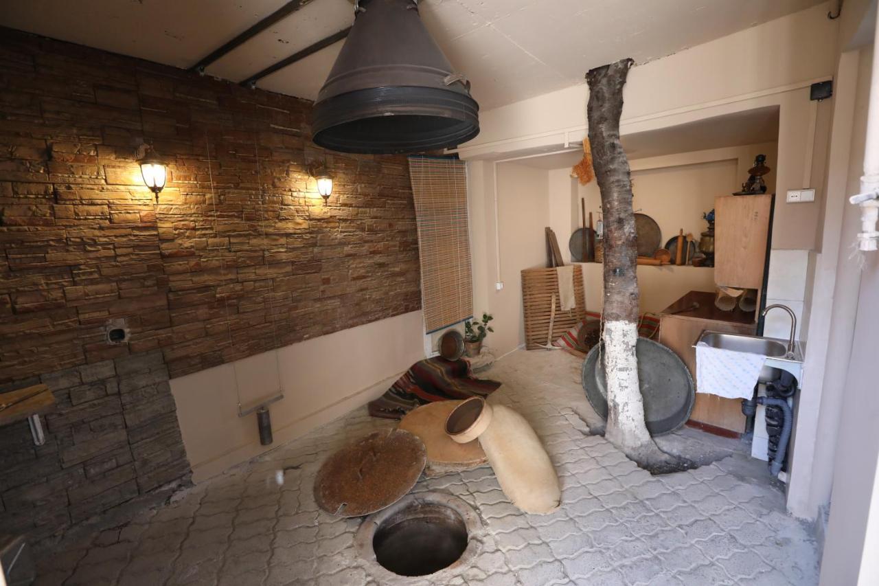 Hotelise I Blue-Poppy Apartment Erywań Zewnętrze zdjęcie
